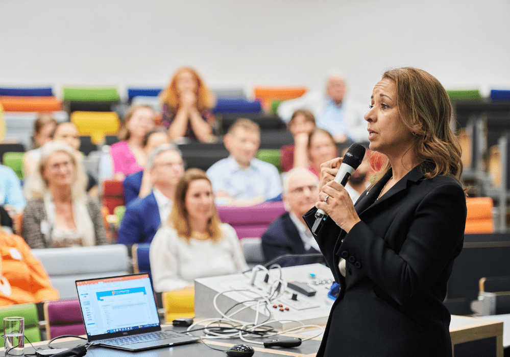 Solvay Lifelong Learning event with Ambassador Ilham Kadri as speaker on sustainability